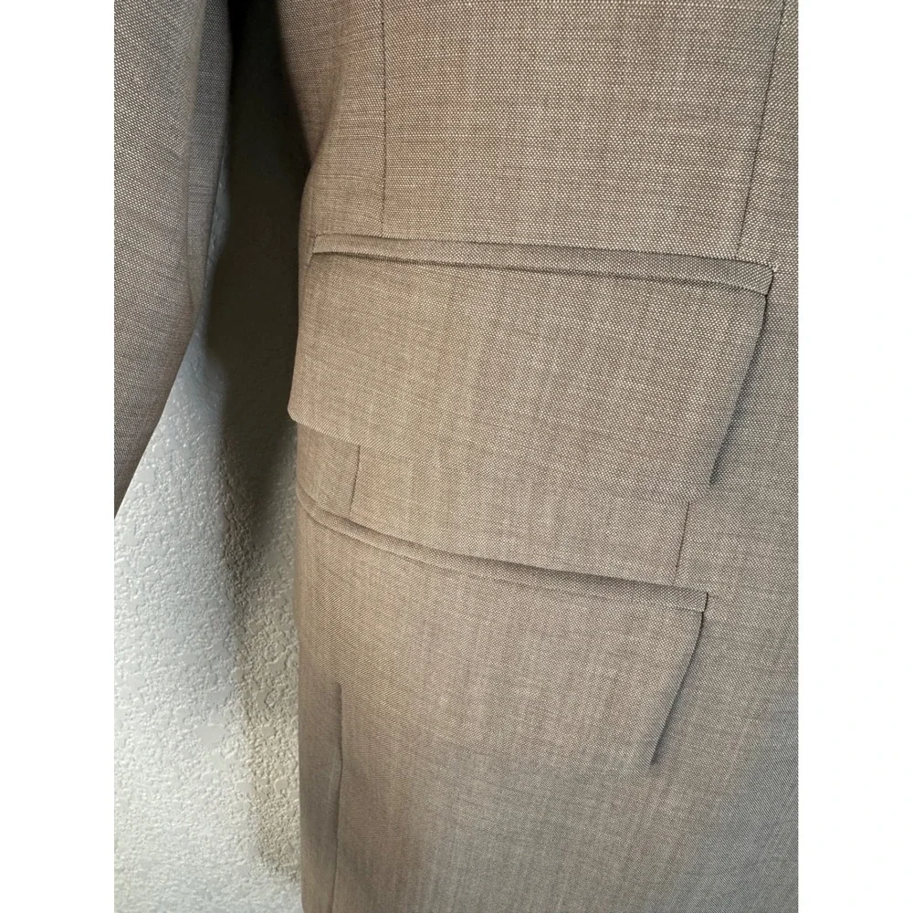 Hugo Boss Men's Tan 3-Button Ticket Pocket Blazer Sport Coat with Trousers40R